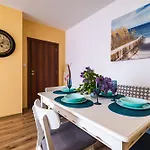 Apartment Luxury With Sea View,free Parking! *